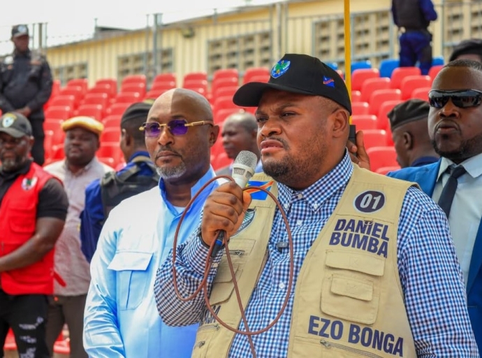 Régulation du transport à Kinshasa : bras de fer entre l’Hôtel de Ville et les associations de chauffeurs